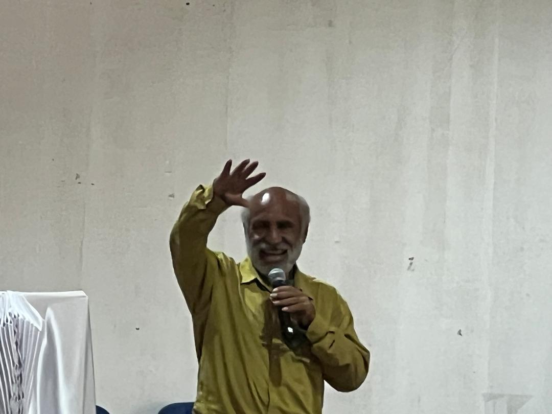 PROFESSOR. KOPAMU